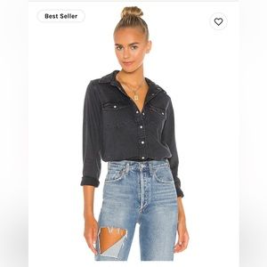 LEVI’S ESSENTIAL WESTERN TOP